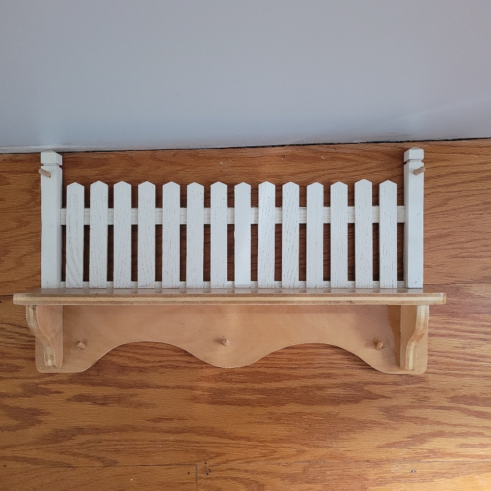 Vintage pickett fence display shelf